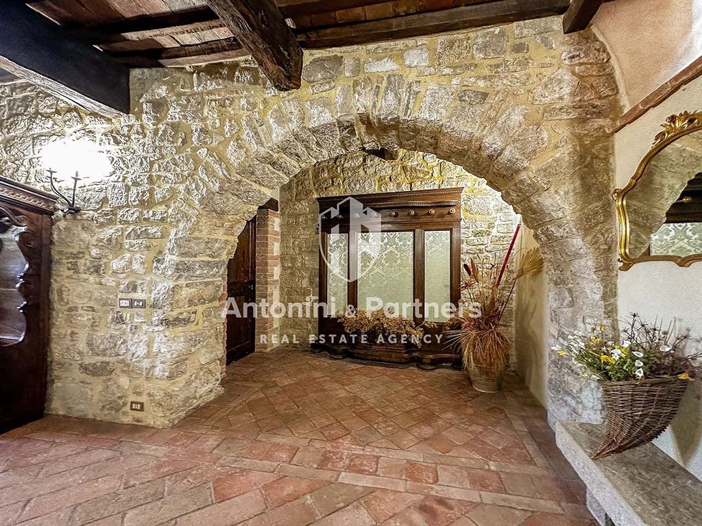 Country House in Todi, Umbria, Italy 5 - 16622927