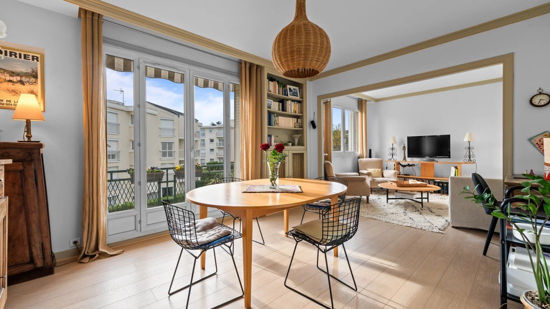 Apartment in Mairie, Garches, France 1 - 16622941