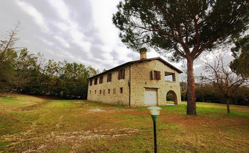 Country House in Perugia, Umbria, Italy 1