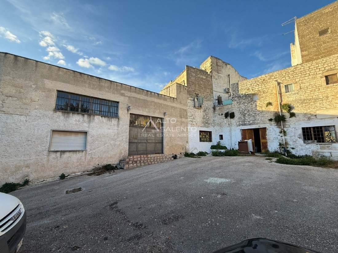 Estate in Carovigno, Apulia, Italy 2 - 16624558