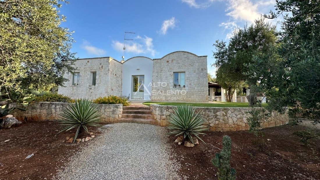 Villa in Ostuni, Apulia, Italy 2 - 16623250