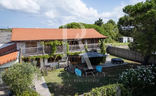 Villa in Aiguillon-Port, La Teste-de-Buch, France 1