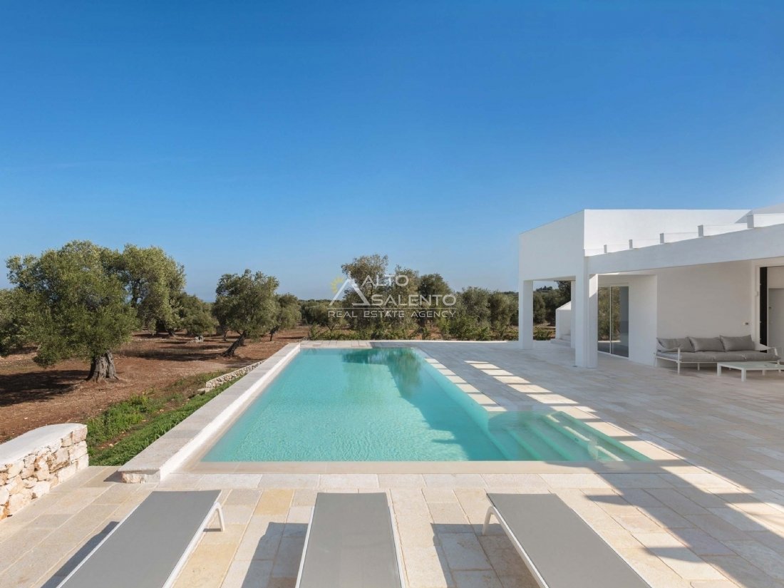 Villa in Carovigno, Apulia, Italy 3 - 16624618