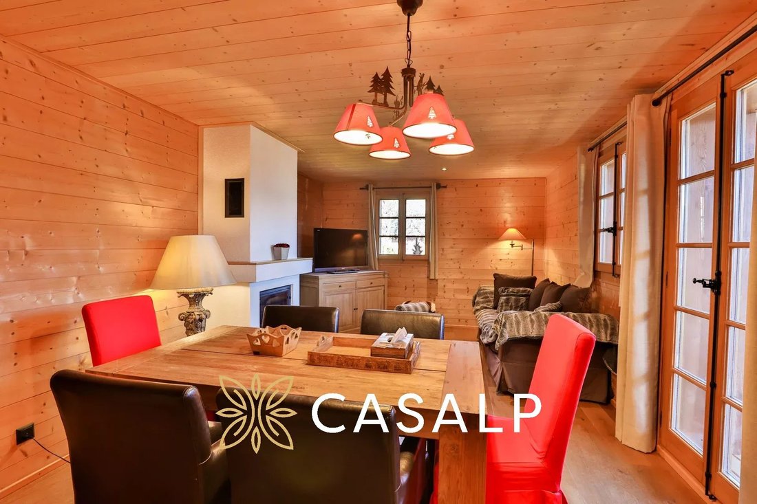 Superb 3 Room Apartment With Balcony