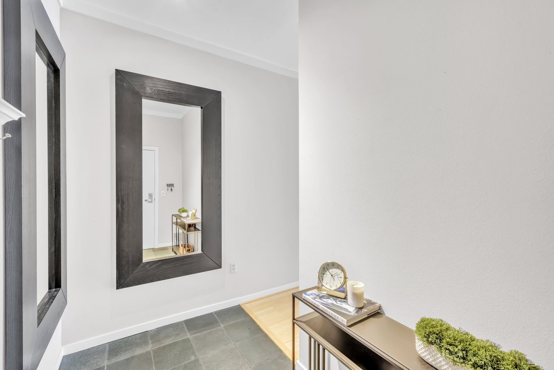 Condo in Seattle, Washington, United States 4 - 16624881