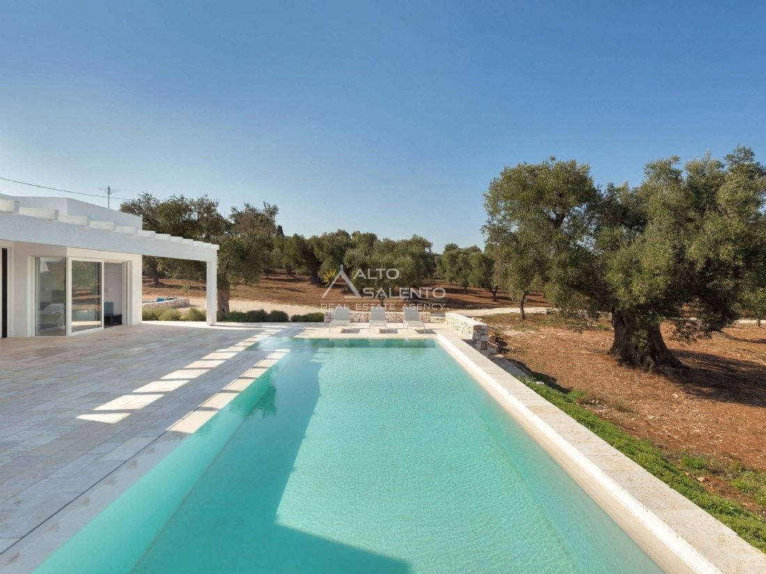Villa in Carovigno, Apulia, Italy 2 - 16624618
