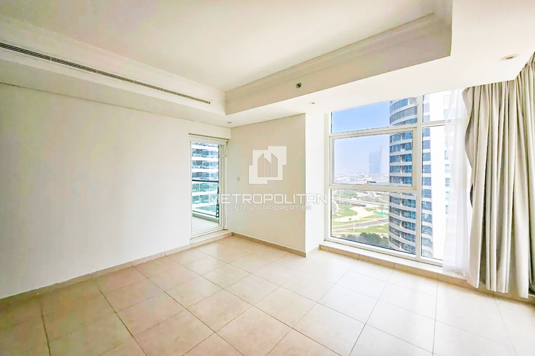 Apartment in JLT / Jumeirah Lakes Towers, Dubai, United Arab Emirates 4 - 16624259