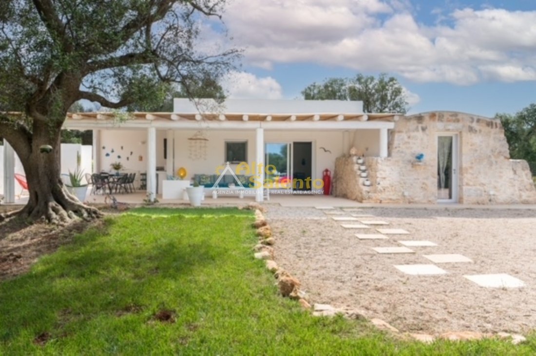Villa in San Vito dei Normanni, Apulia, Italy 2 - 16624409