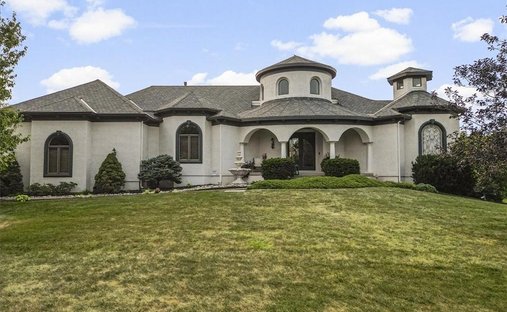 House in Overland Park, Kansas, United States 1