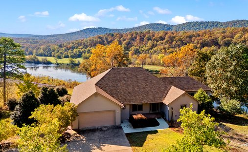 House in Mountain Home, Arkansas, United States 1