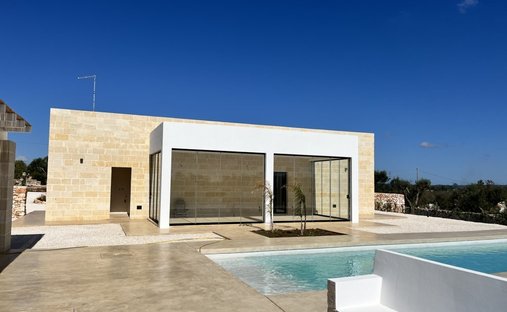 Villa in Ludovico Street - Corso Umberto I - Vittorio Emanuele Street, Ostuni, Apulia 1