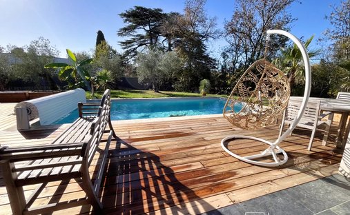 The Aristocratic Chateau Of Beechwood