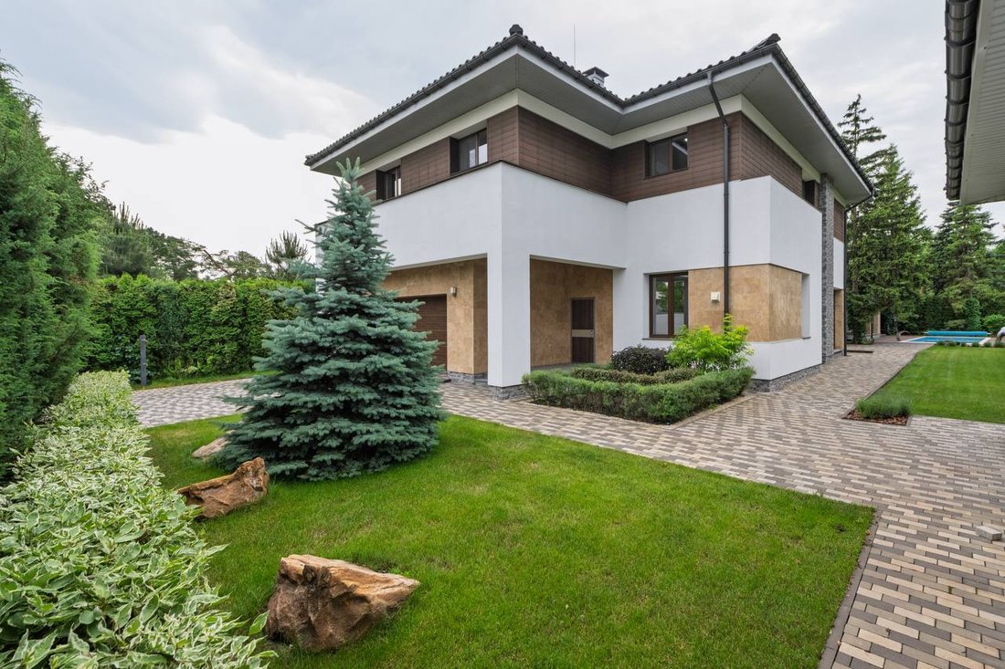 Villa in Kozyn, Kyiv Oblast, Ukraine 1 - 12453689