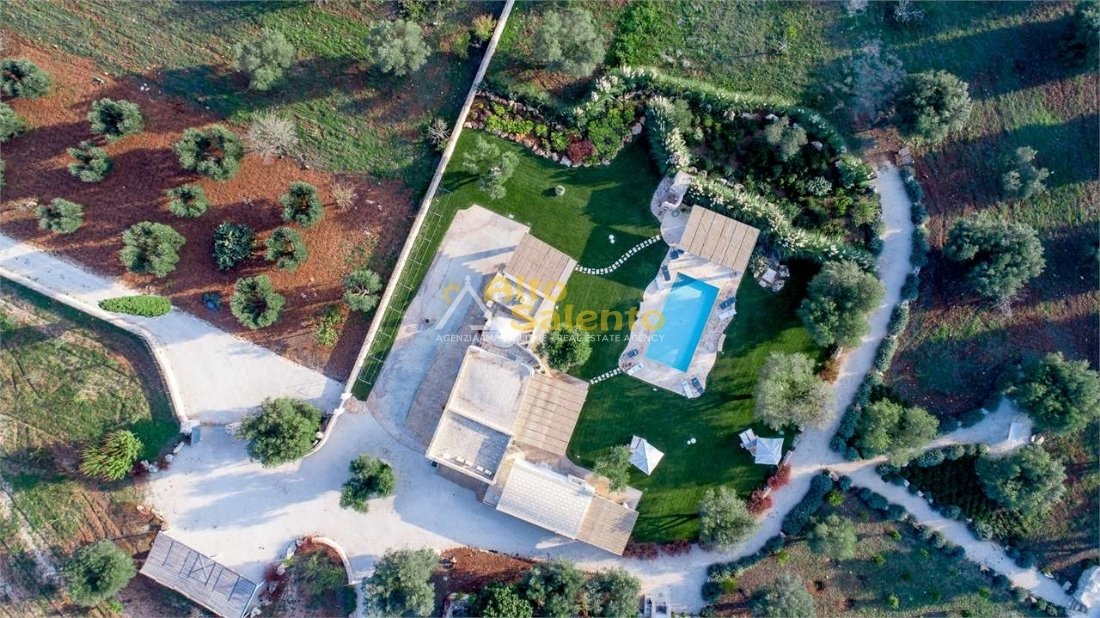 Villa in Ceglie Messapica, Apulia, Italy 2 - 16624242