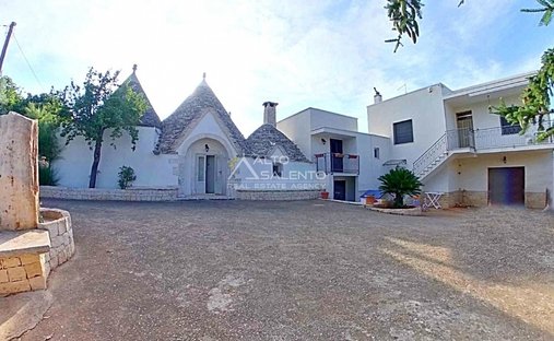 Villa in Historic Center, Monopoli, Italy 1