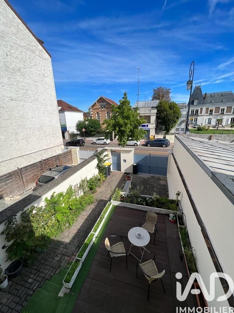 Casa a La Varenne, Saint-Maur-des-Fossés, Francia 1 - 16624931