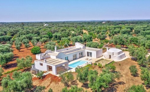 Villa in Center, Carovigno, Apulia 1