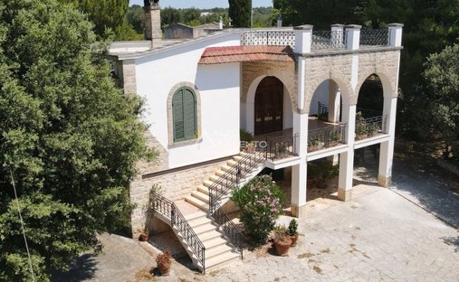 Villa in Ludovico Street - Corso Umberto I - Vittorio Emanuele Street, Ostuni, Apulia 1