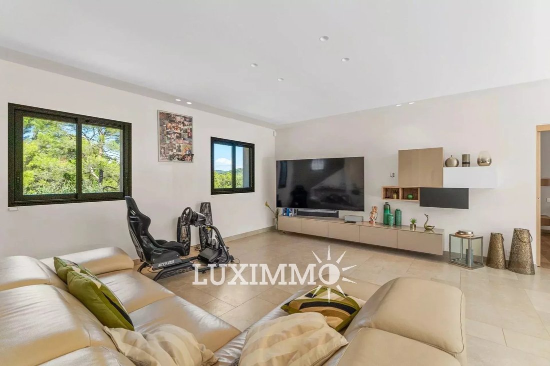 Villa in Mougins, Provence-Alpes-Côte d'Azur, France 5 - 16623125