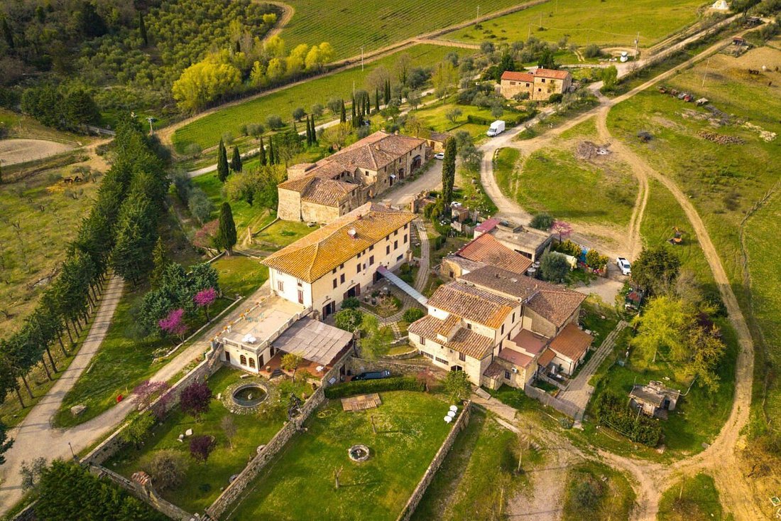 Estate in Castellina in Chianti, Tuscany, Italy 1 - 16622860
