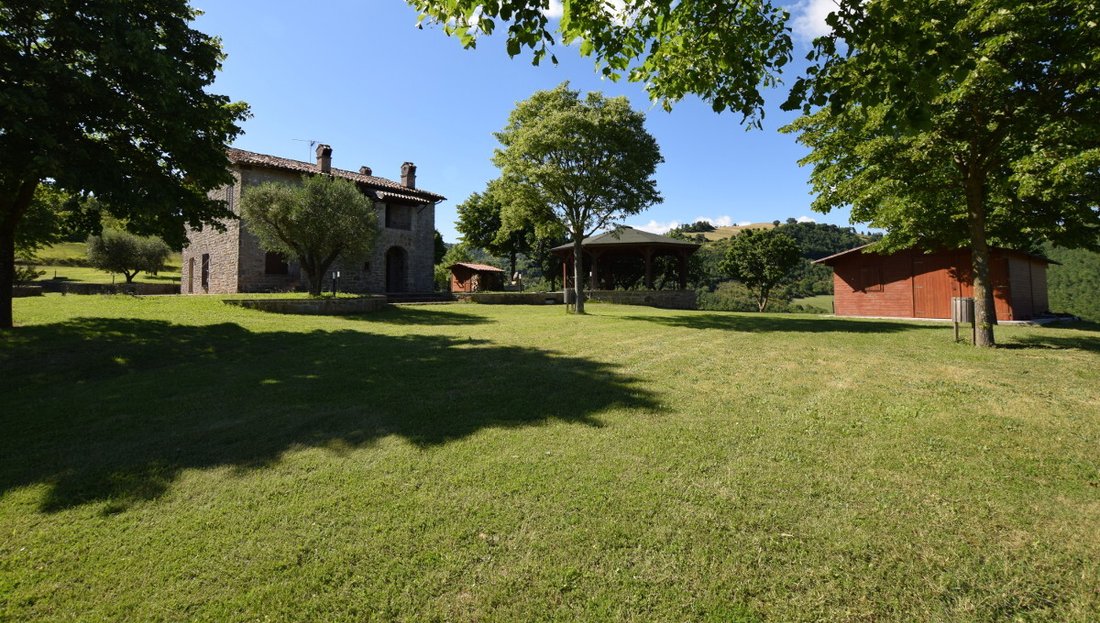 Country House in Gubbio, Umbria, Italy 2 - 16623167