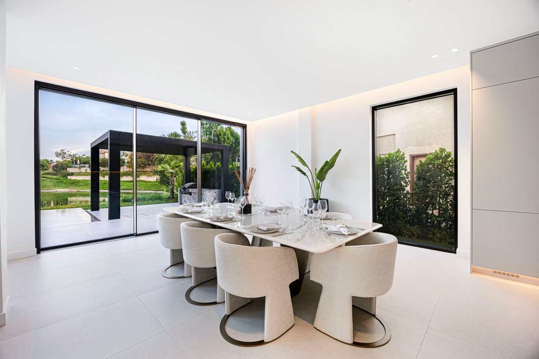 Villa in JLT / Jumeirah Lakes Towers, Dubai, United Arab Emirates 4 - 16627072