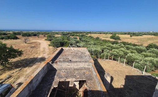 Finca en Calle Ludovico - Corso Umberto I - Calle Vittorio Emanuele, Ostuni, Apulia 1