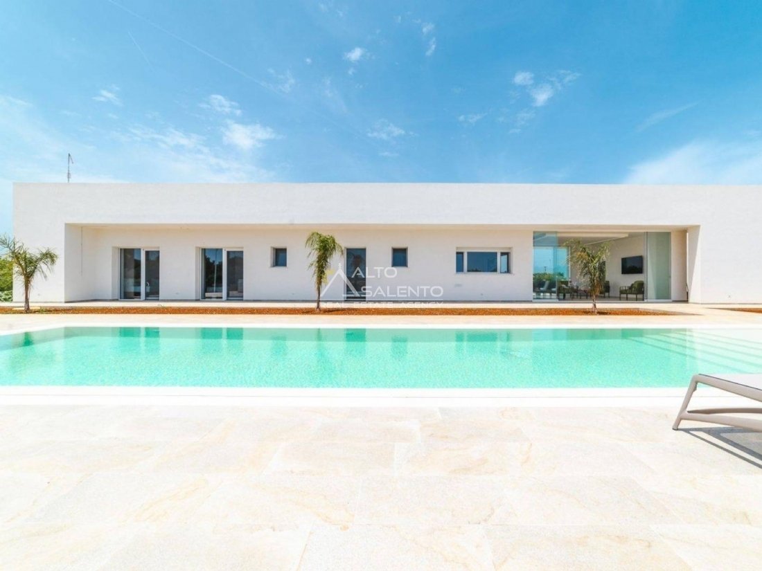 Villa in Carovigno, Apulia, Italy 3 - 16622979