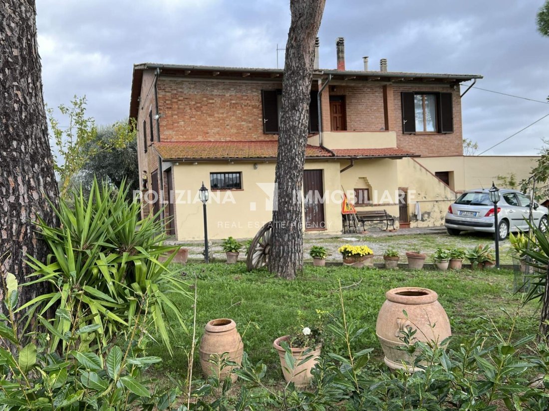 Country House in Montepulciano, Tuscany, Italy 1 - 16625293