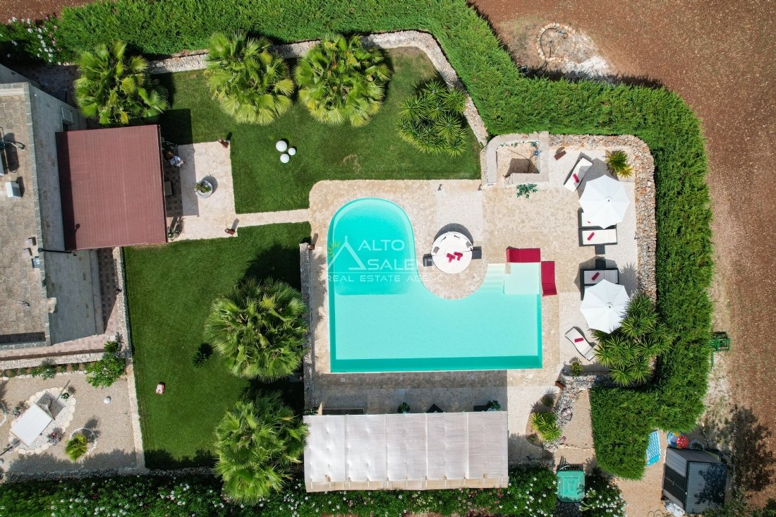 Villa in San Vito dei Normanni, Apulia, Italy 2 - 16624276