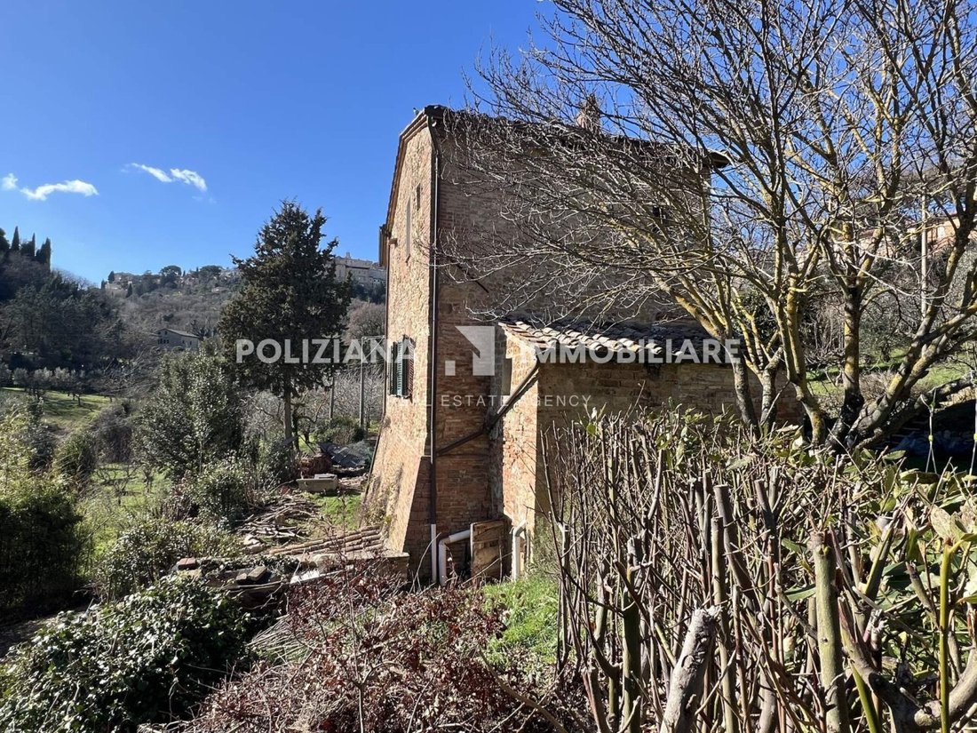Country House in Montepulciano, Tuscany, Italy 4 - 16625271