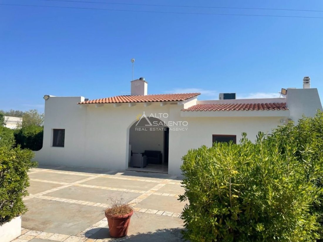 Villa in Ceglie Messapica, Apulia, Italy 2 - 16624238