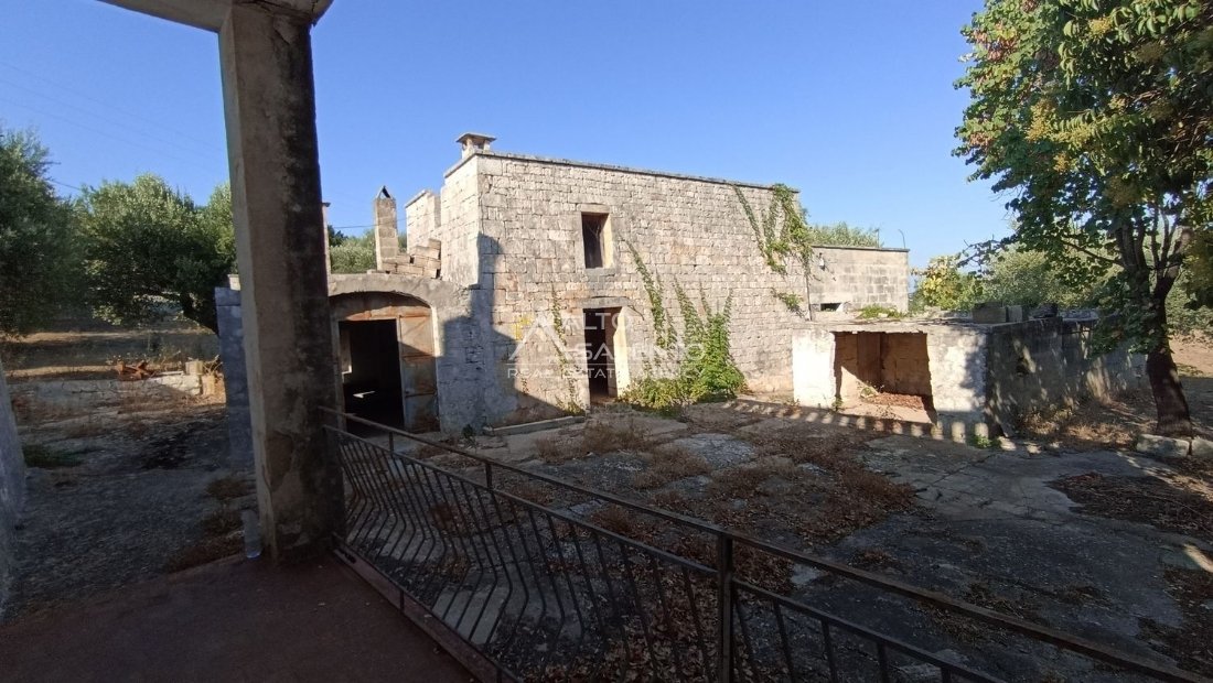 Country House in Cisternino, Apulia, Italy 3 - 16624496