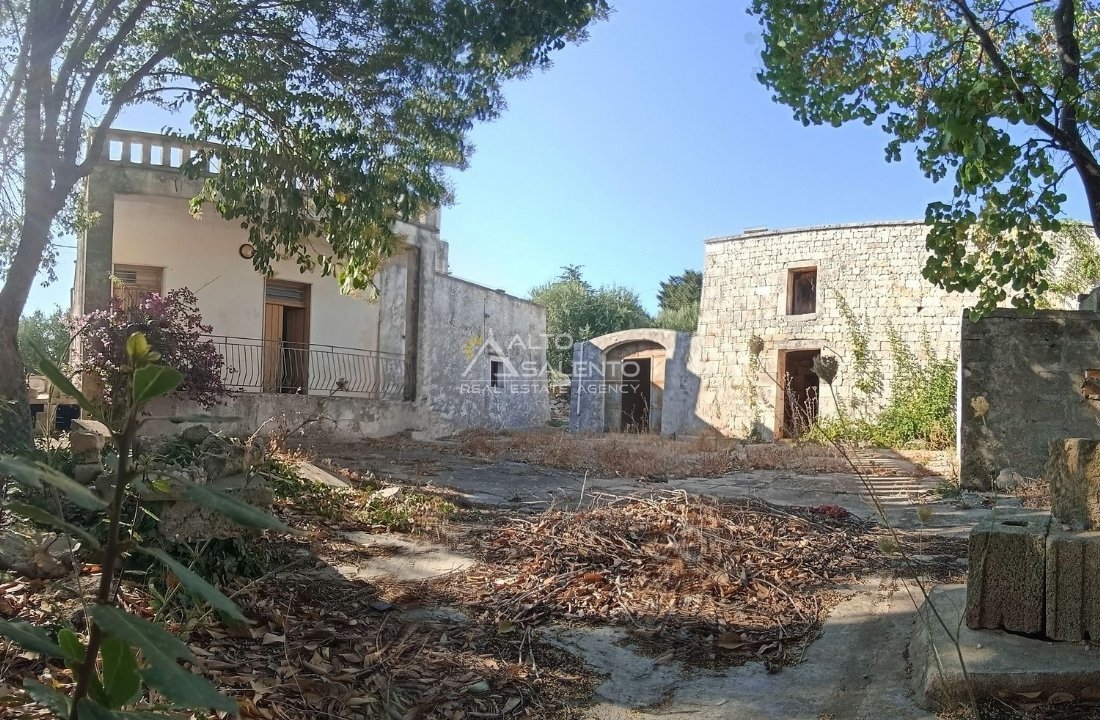 Country House in Cisternino, Apulia, Italy 1 - 16624496