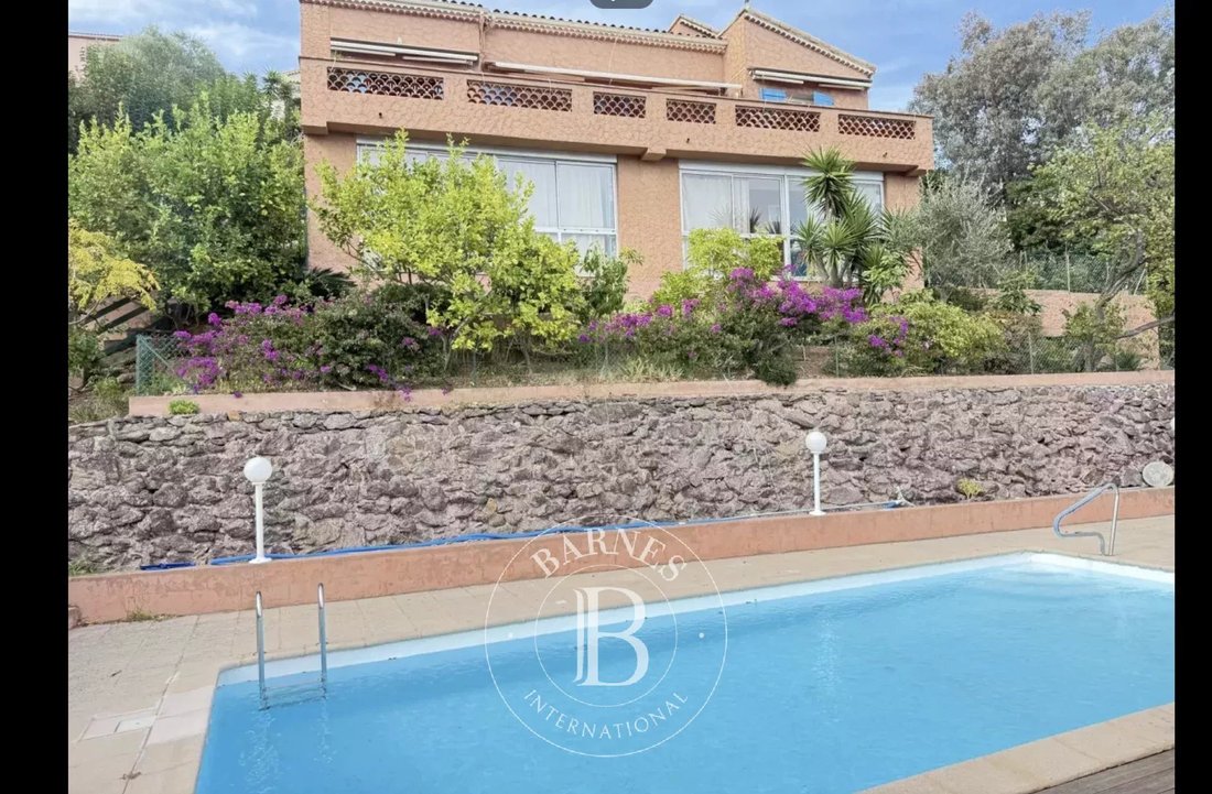 Villa in Théoule-sur-Mer, Provence-Alpes-Côte d'Azur, France 4 - 16623184