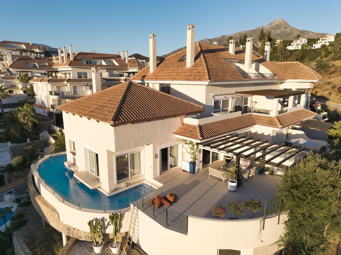 Apartment in Nueva Andalucia, Marbella, Spain 1 - 16623541
