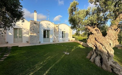 Villa in Ludovico Straße - Corso Umberto I - Vittorio Emanuele Straße, Ostuni, Apulien 1