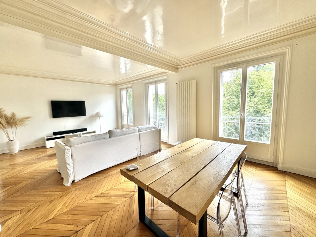 Apartment in Saint-Mande, Ile-de-France, France 1 - 16625401