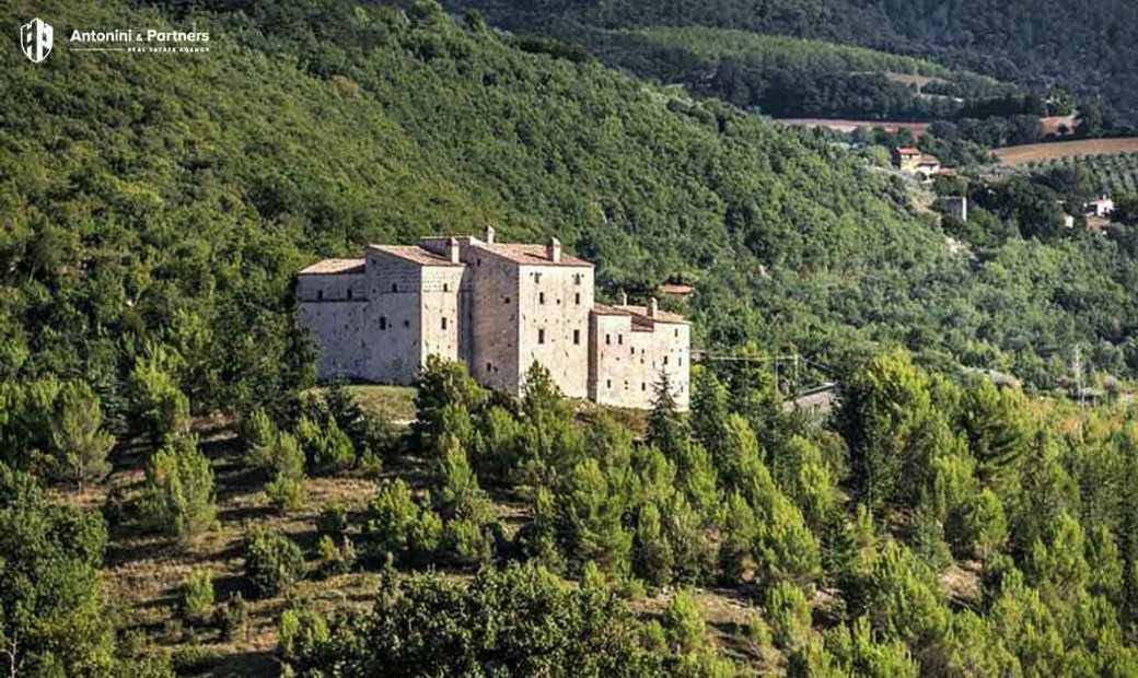 Castle for Sale in Montefalco, Umbria, Italy