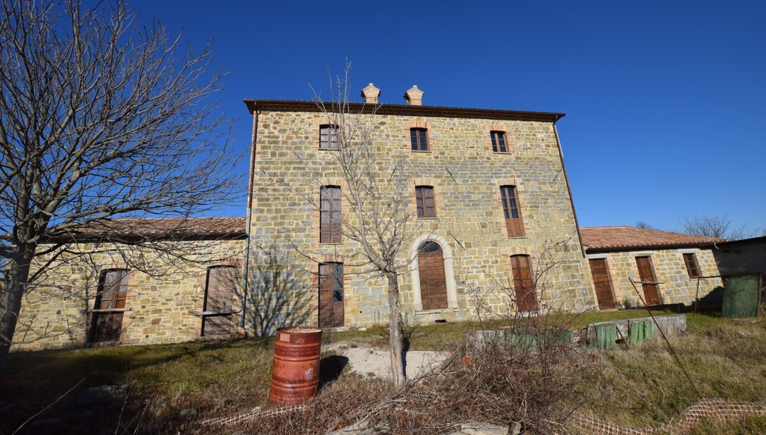 Country House in Gubbio, Umbria, Italy 1 - 16622921