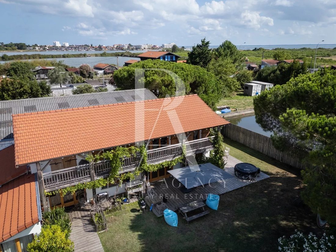 Villa in Aiguillon-Port, La Teste-de-Buch, France 5 - 16625054