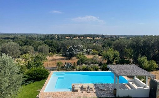 Villa a Ceglie Messapica, Puglia, Italia 1