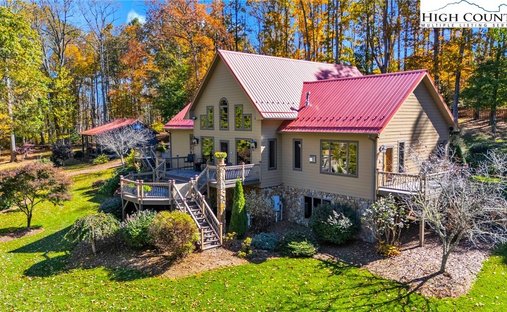 House in Crumpler, North Carolina, United States 1