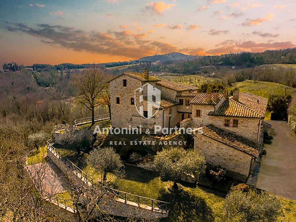 Country House in Todi, Umbria, Italy 1 - 16622927