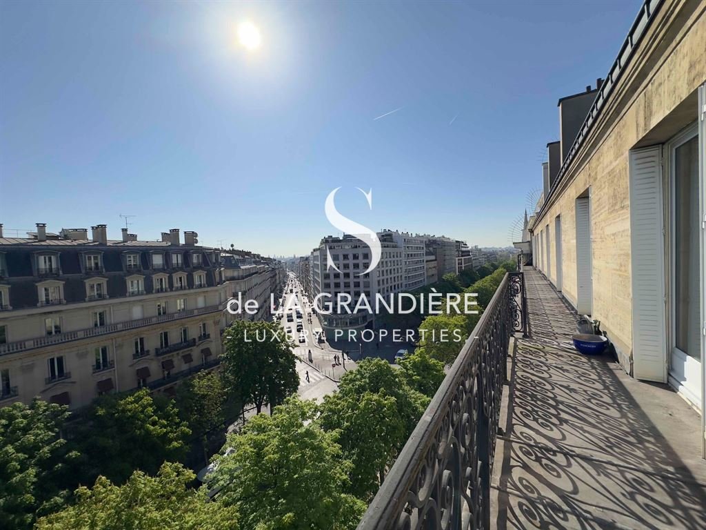 Apartment in Triangle d'Or, Paris 8e Arrondissement, Paris 4 - 16622798