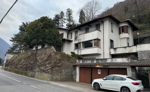 Villa in Laglio, Lombardy, Italy 1