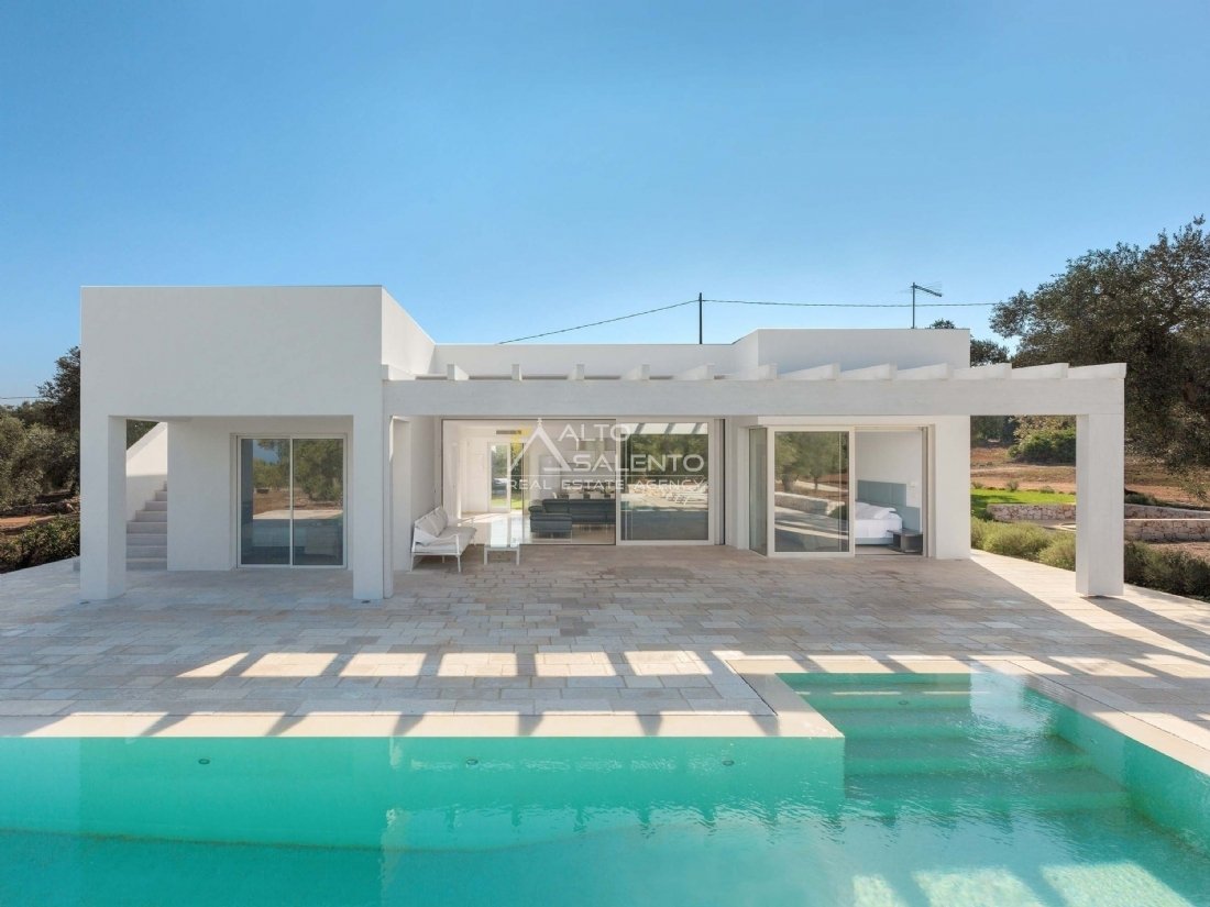 Villa in Carovigno, Apulia, Italy 1 - 16624618