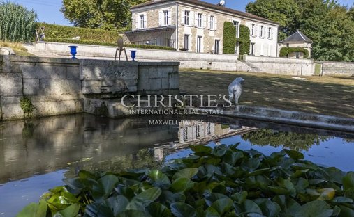 Magnificent Renaissance Chateau Near Angoulême
