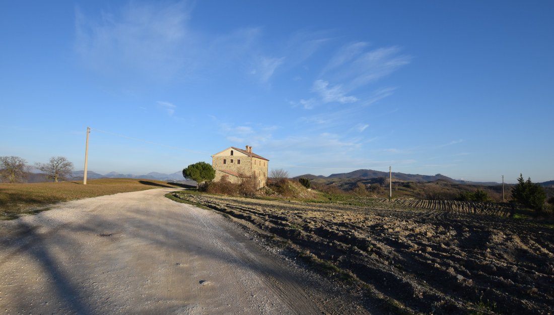 Country House in Gubbio, Umbria, Italy 2 - 16622921