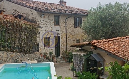 Country House in Camaiore, Tuscany, Italy 1